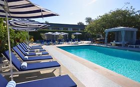 Luxe Sunset Boulevard Hotel